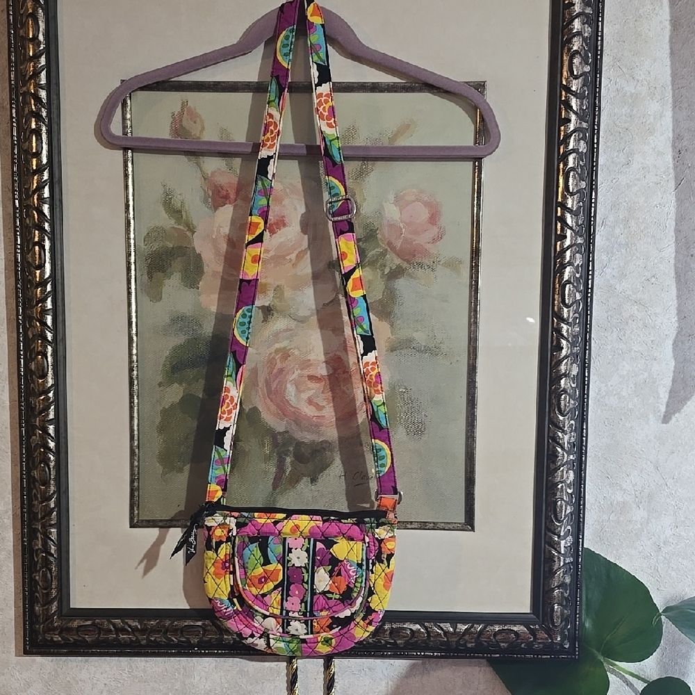 #60. Vera Bradley Floral Crossbody Bag.
